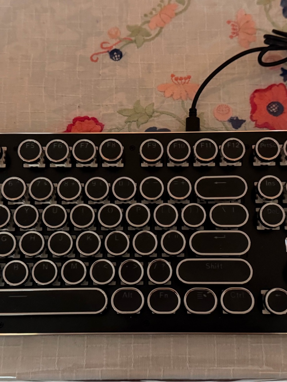 Black Retro Round-Key USB Keyboard - Compatible Wired Mechanical Style